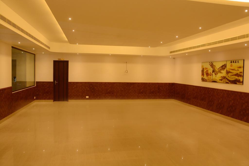 King Paradise Hotell Tiruchirappalli Exteriör bild