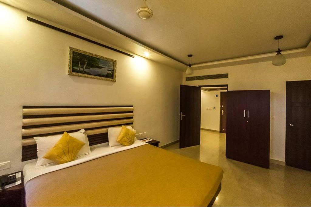 King Paradise Hotell Tiruchirappalli Exteriör bild