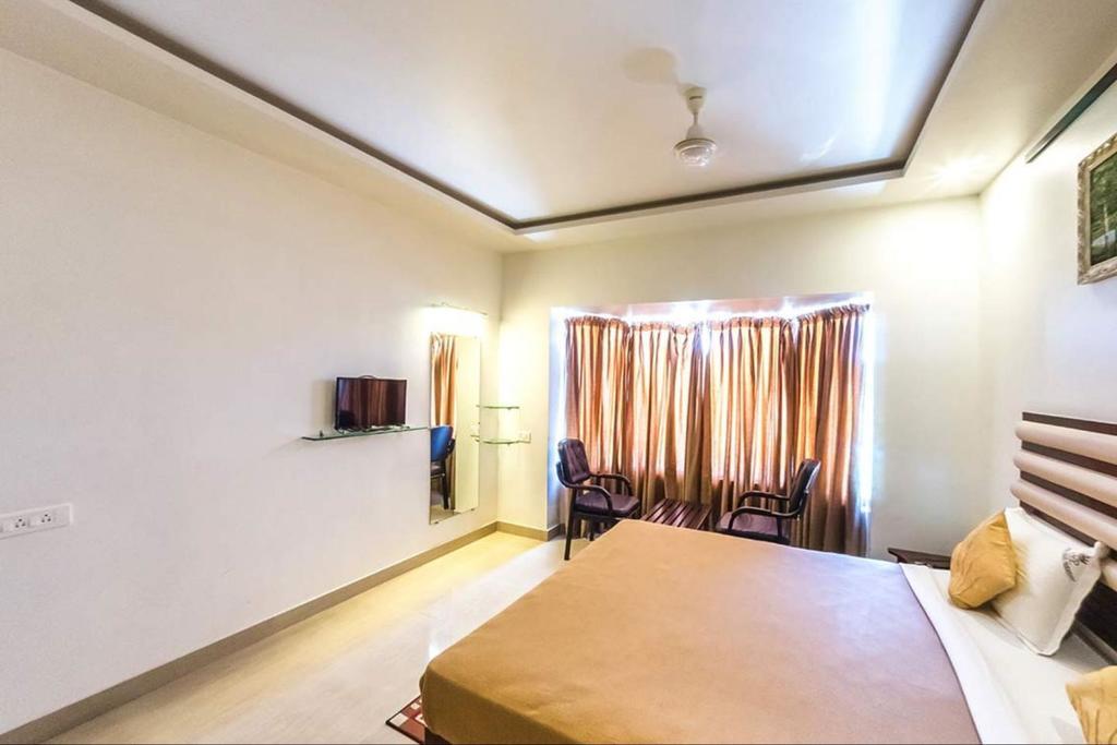 King Paradise Hotell Tiruchirappalli Exteriör bild