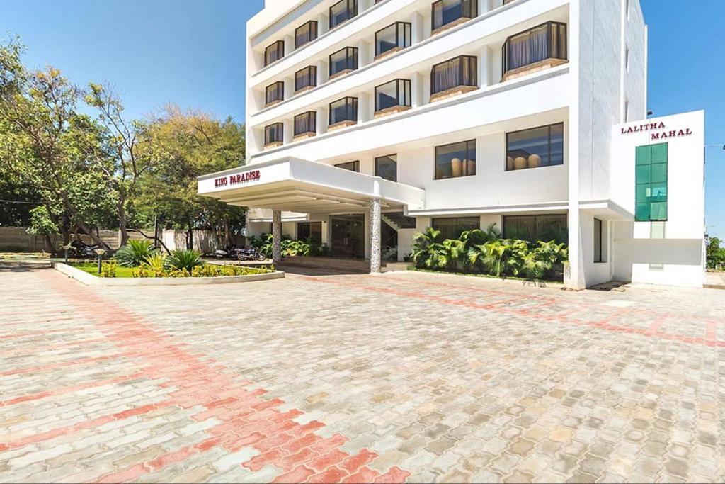 King Paradise Hotell Tiruchirappalli Exteriör bild
