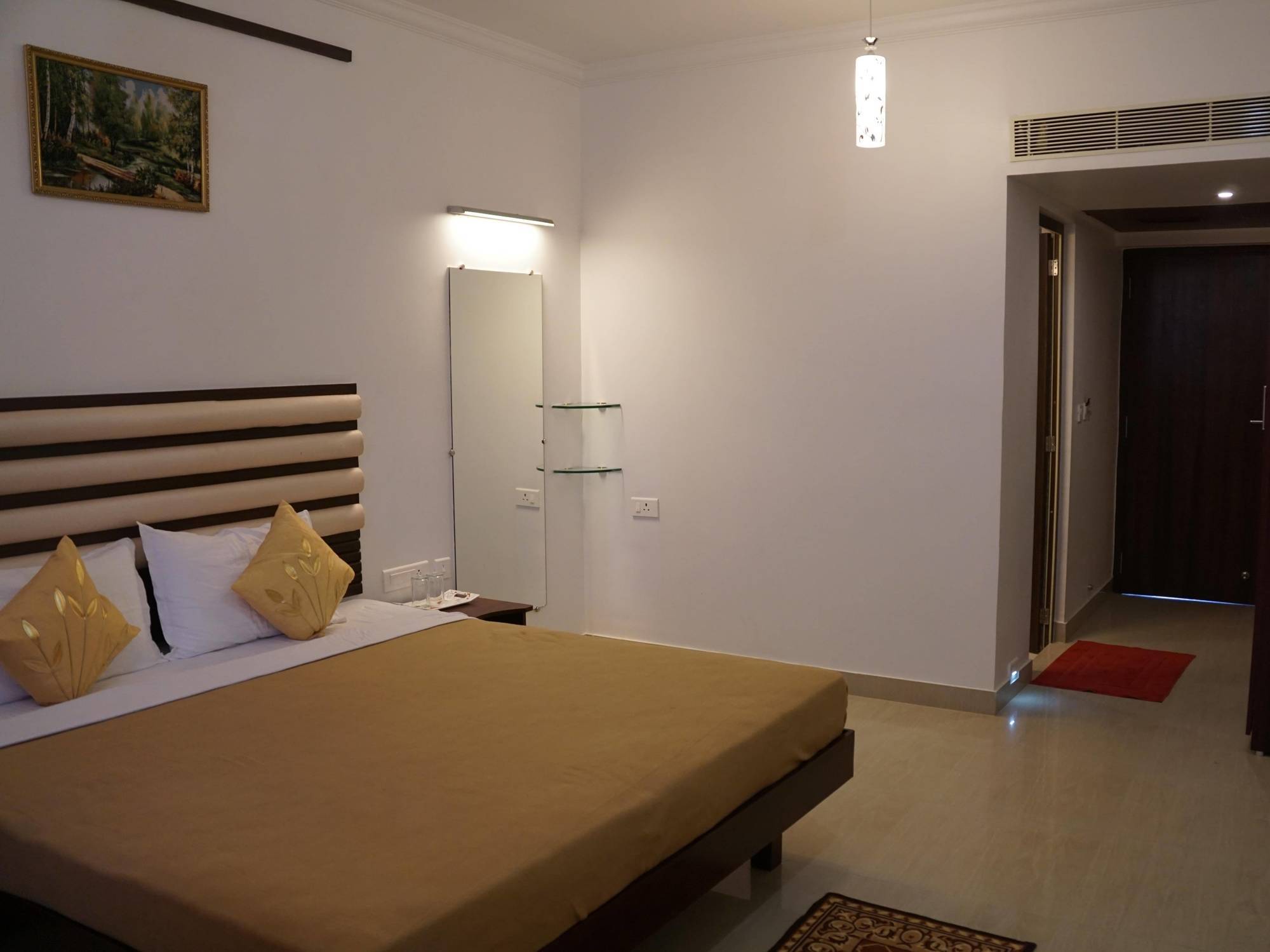King Paradise Hotell Tiruchirappalli Exteriör bild