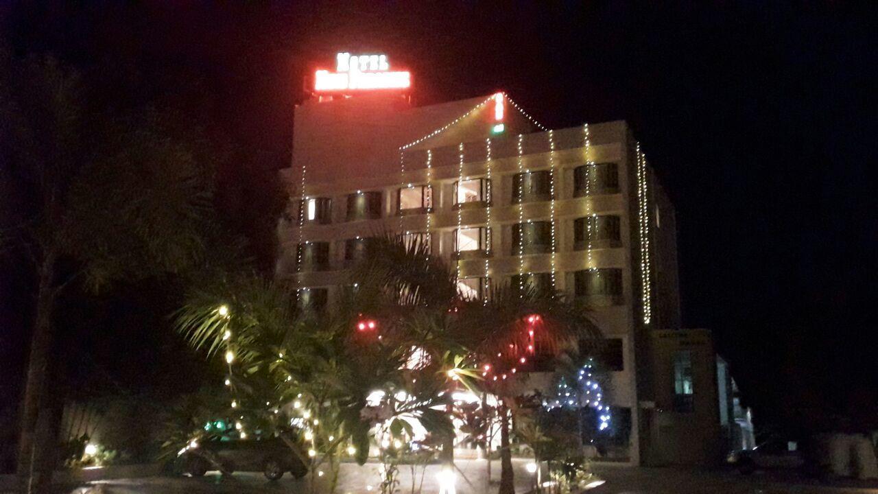 King Paradise Hotell Tiruchirappalli Exteriör bild