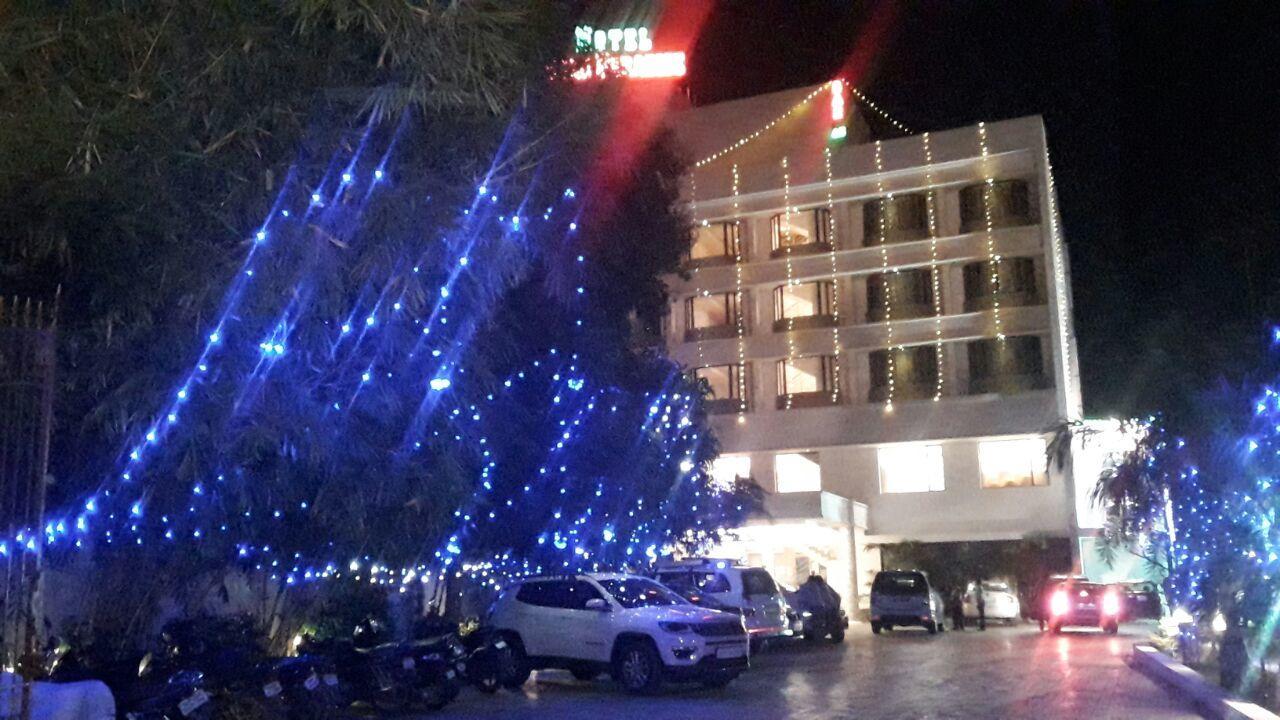 King Paradise Hotell Tiruchirappalli Exteriör bild
